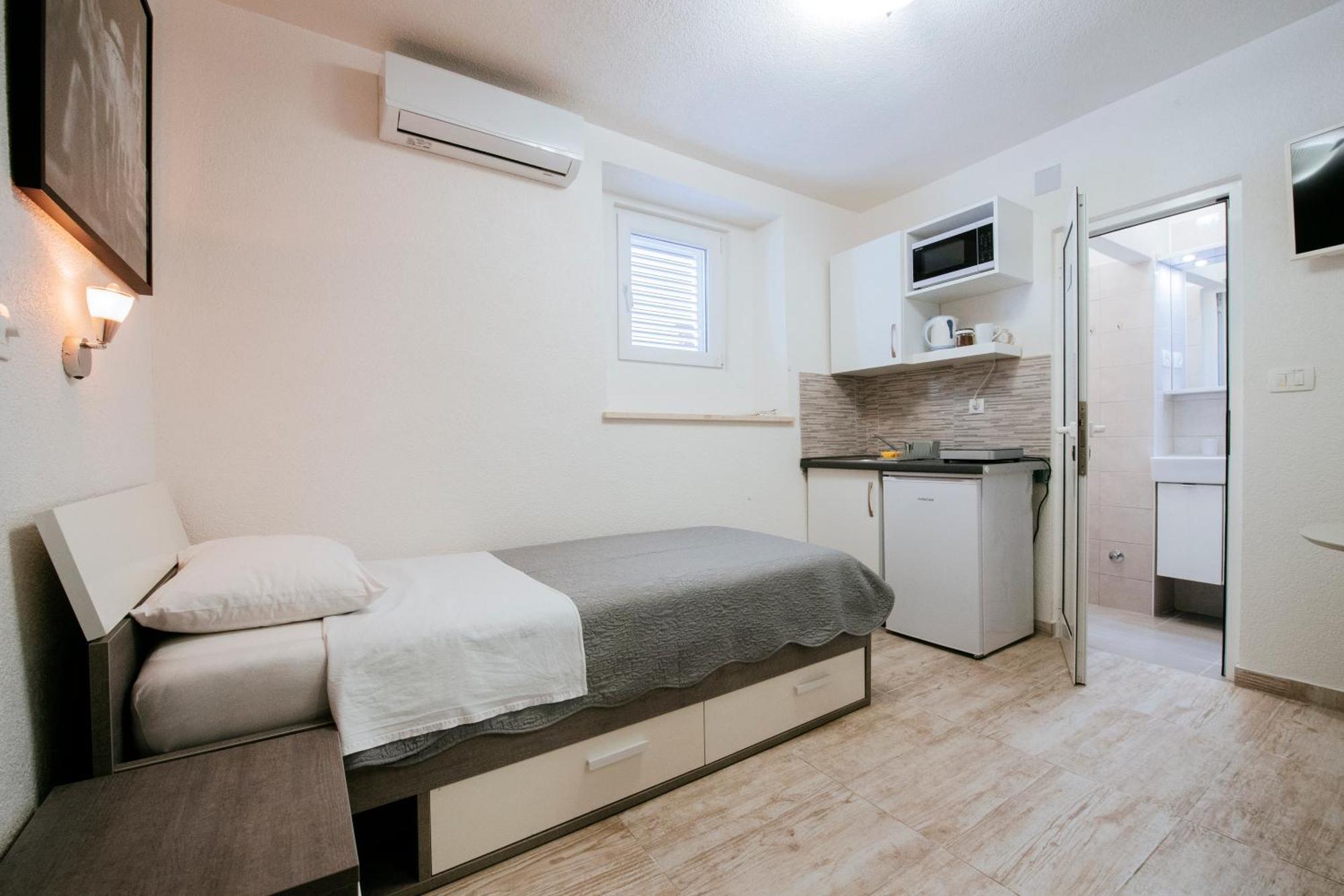 Appartement Ema House à Zadar Extérieur photo