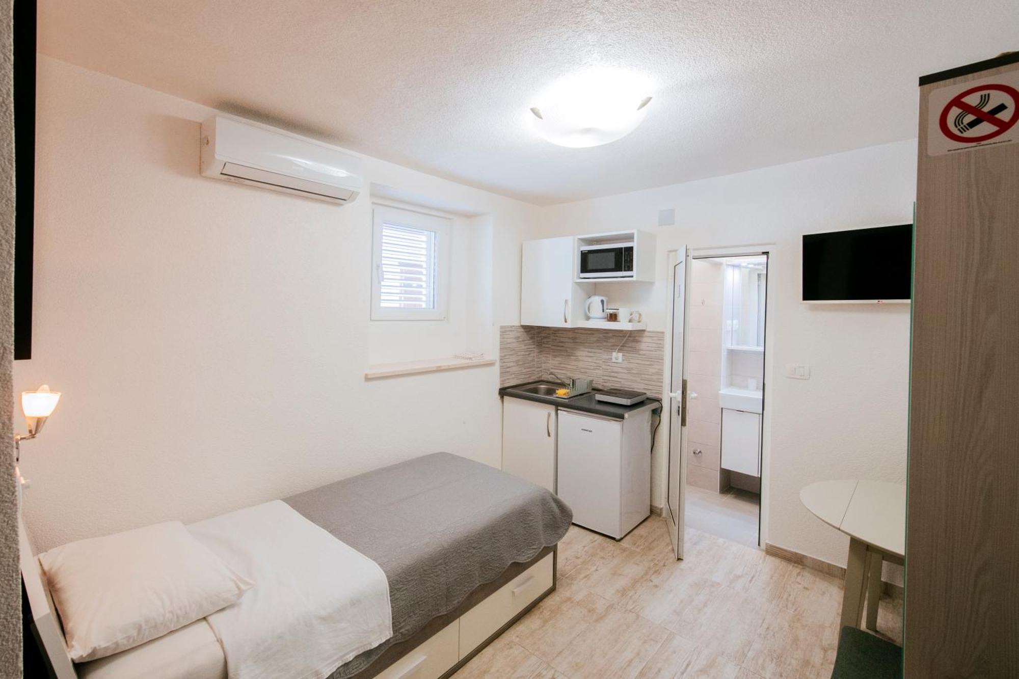 Appartement Ema House à Zadar Extérieur photo